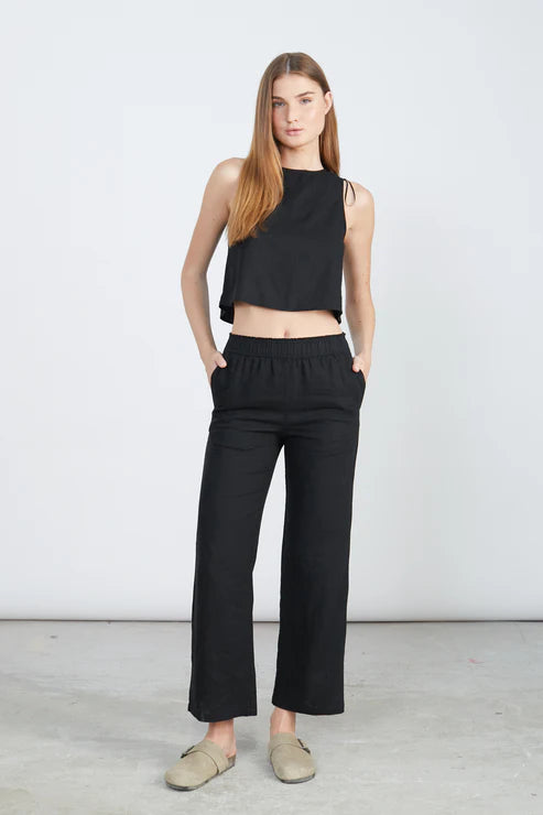 Pantalon de color Negro de la marca 24colors