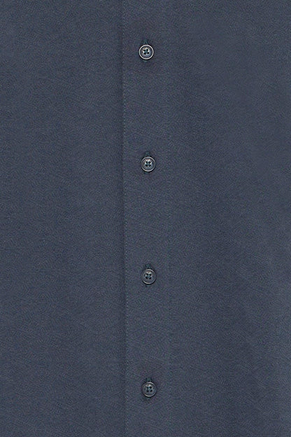 5873640